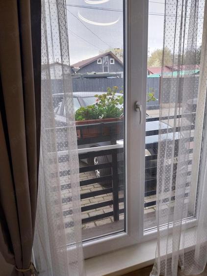 Apartament cu 2 camere semidecomandat, mobilat în Podul de Fier