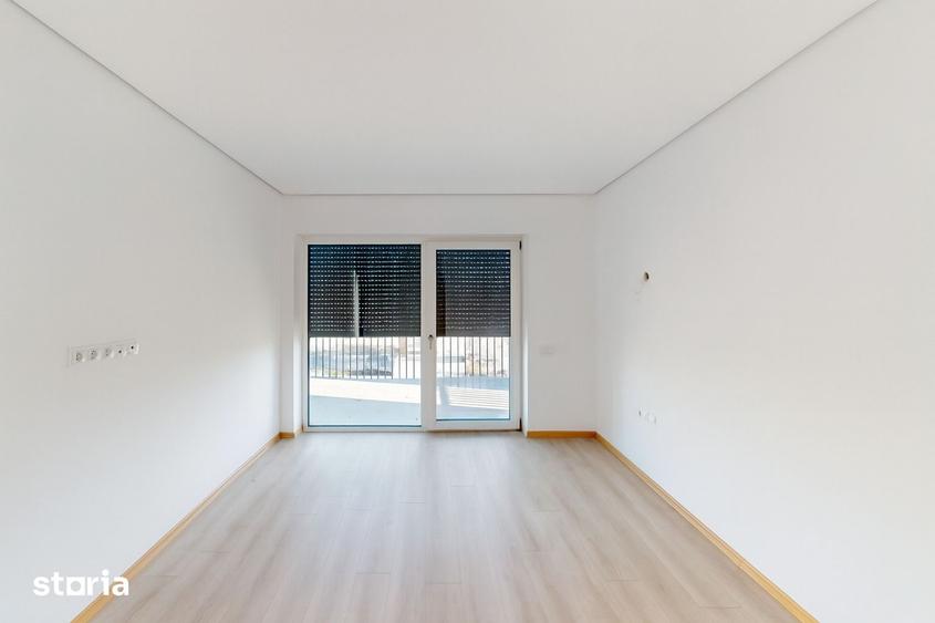 Apartament cu 4 camere în Sud