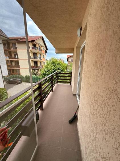 Apartament de 2 camere zona Tractoru - 2