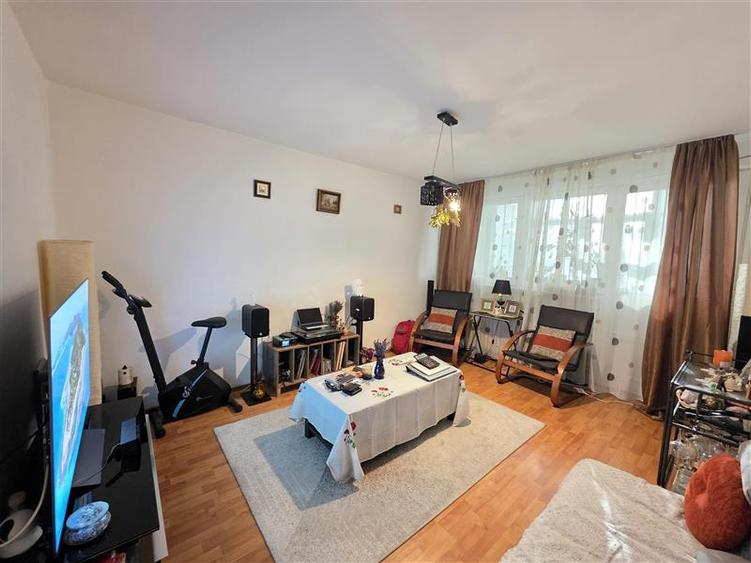 Apartament cu 2 camere decomandat în Timișoara