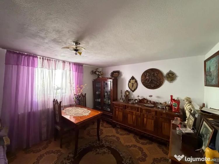 Casă cu 5 camere cu Teren 130 Mp în Lascăr Catargiu