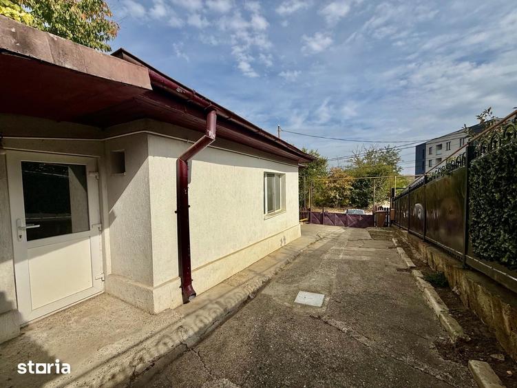 Casă cu 3 camere decomandat cu Teren 200 Mp în Copou