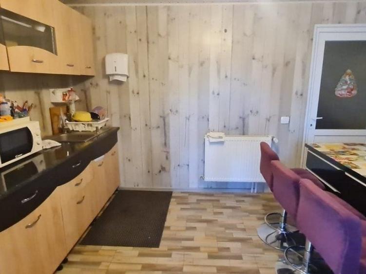 Casă individuală cu 4 camere cu Canalizare în Siderurgiștilor