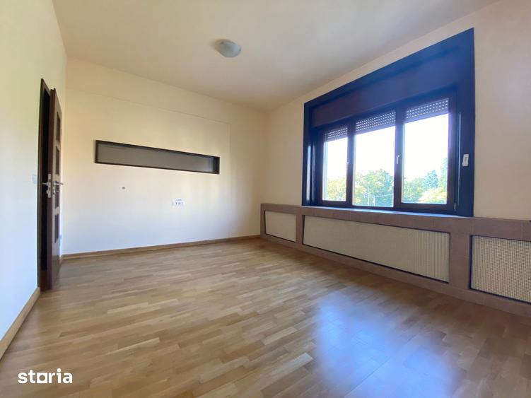 Apartament cu 4 camere, mobilat în Take Ionescu