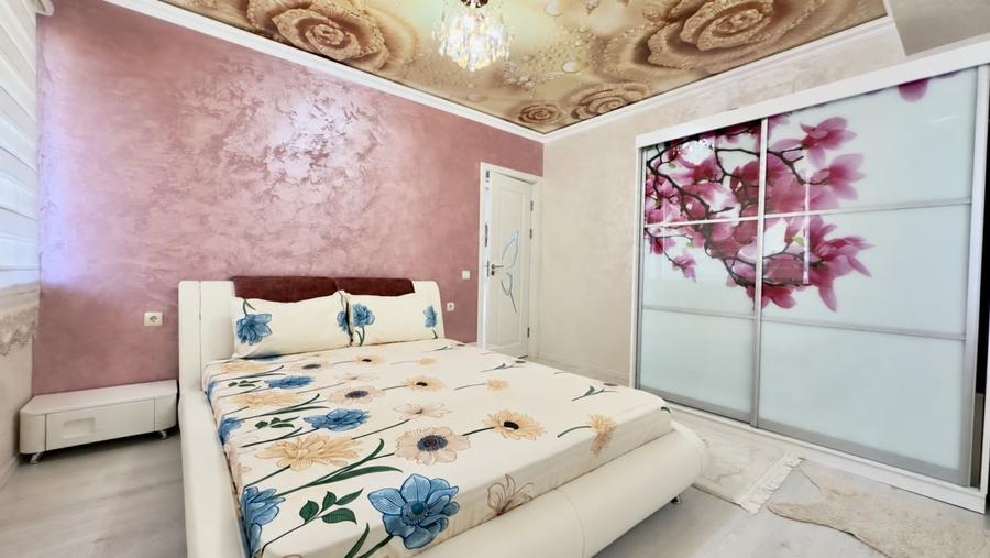Apartament cu 3 camere decomandat, mobilat în Central
