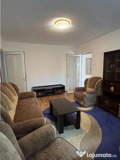 Apartament cu 2 camere semidecomandat în Florilor
