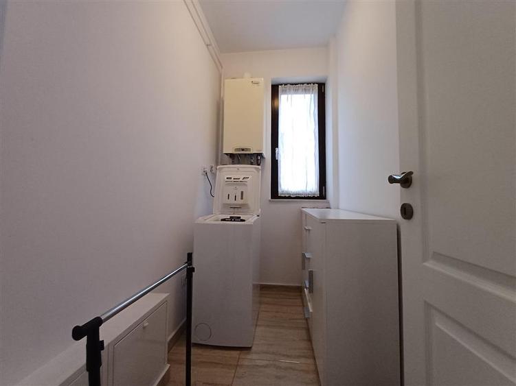 Apartament cu 3 camere decomandat, mobilat în Rediu