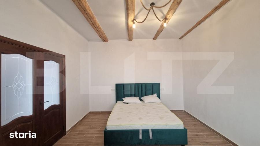 Casă cu 2 camere cu Teren 100 Mp în Schei