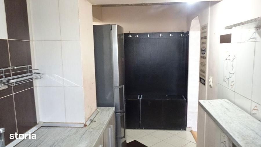Apartament cu 3 camere în Scărișoara