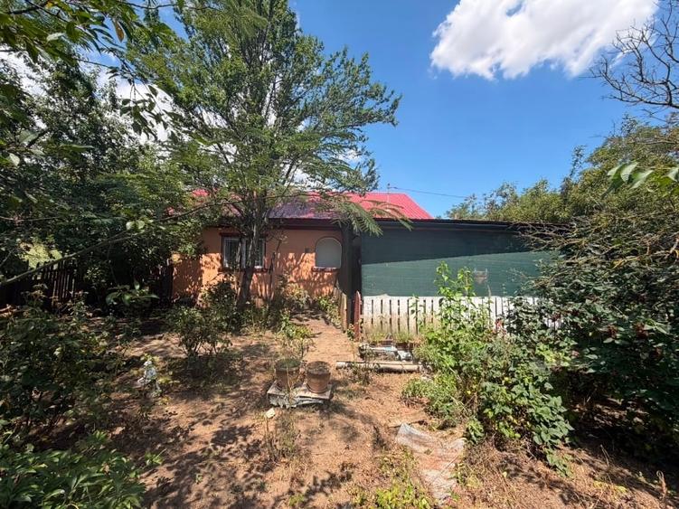 Casă individuală cu 4 camere cu Teren 4680 Mp în Lanurile