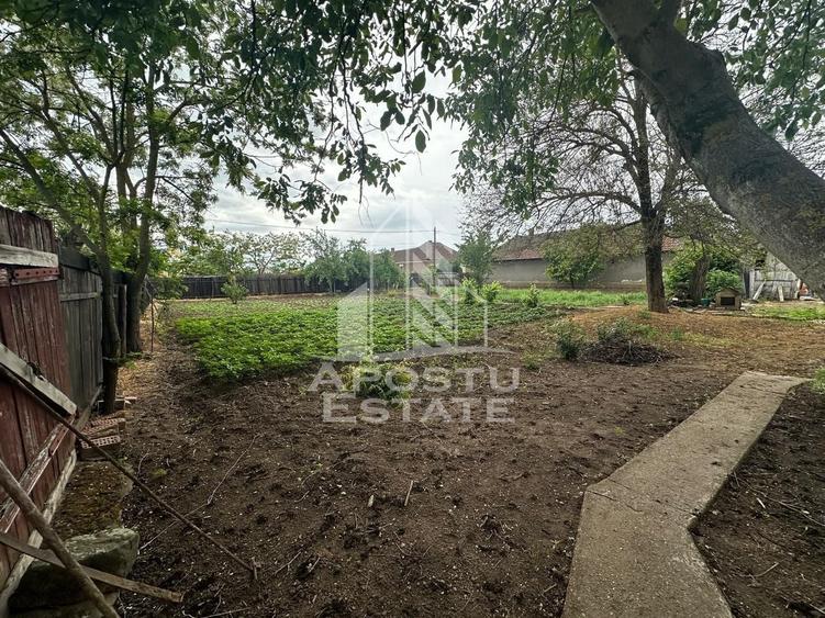 Casă individuală cu 3 camere cu Canalizare în Zimandu Nou