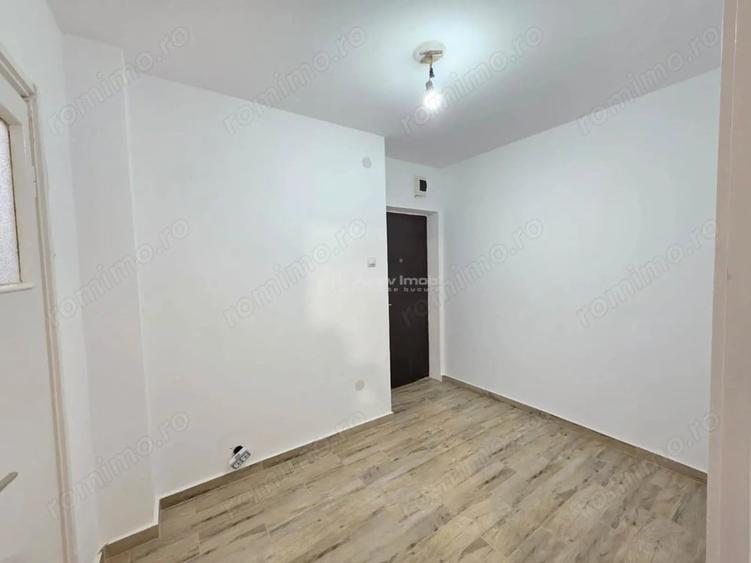 Apartament cu 3 camere semidecomandat în Vatra Luminoasă
