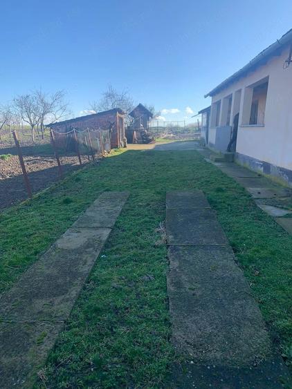 Casă cu 1 camere cu Teren 4200 Mp în Bicaci