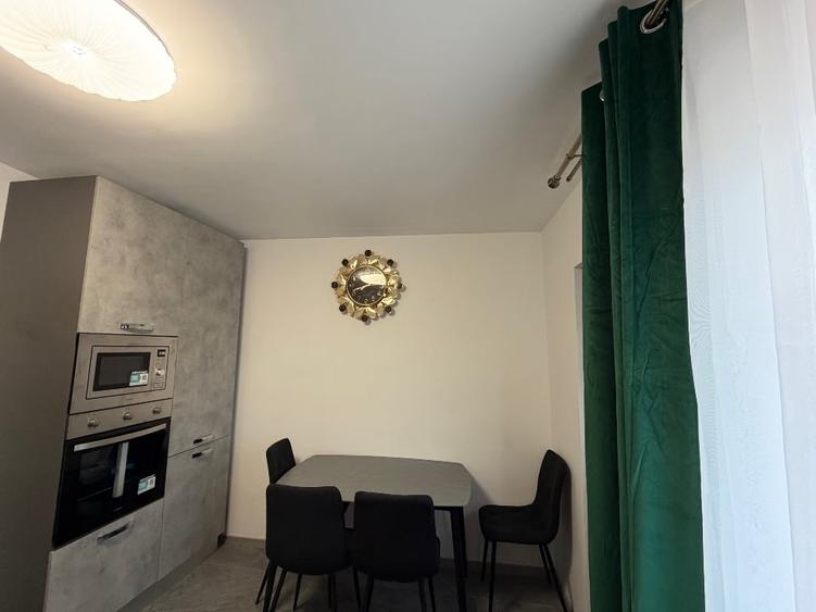 Apartament cu 2 camere semidecomandat în Craiovei