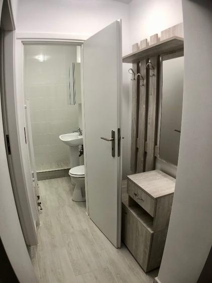 Garsonieră decomandată, mobilată în Astra