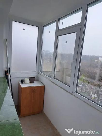 Apartament cu 2 camere decomandat în Eroii Revoluției