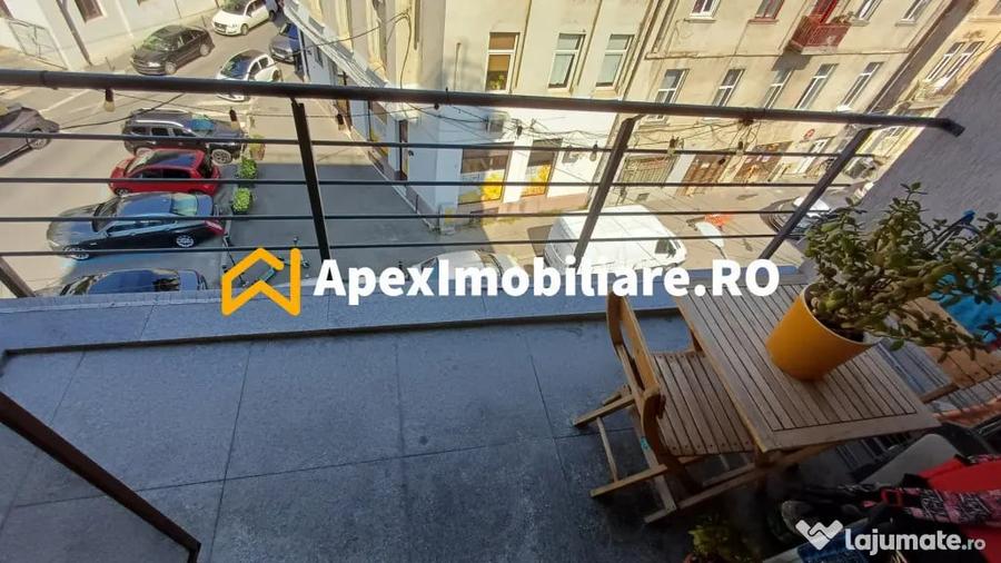 Apartament cu 3 camere semidecomandat în Națiunile Unite