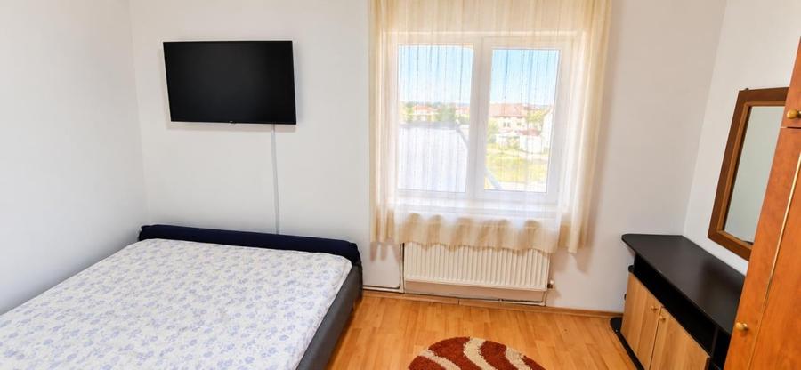 Apartament cu 2 camere semidecomandat, mobilat în Exterior Est