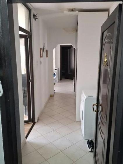 Apartament cu 4 camere, mobilat în Vitan Mall