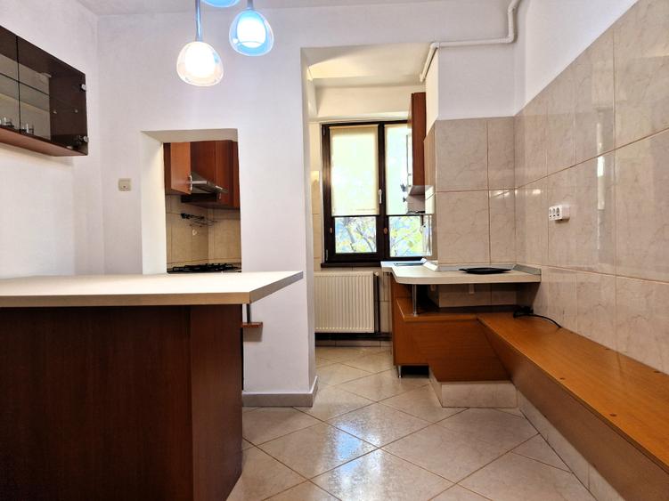 Apartament cu 2 camere decomandat în ICIL