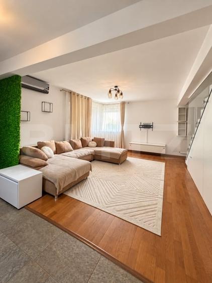 Apartament cu 3 camere decomandat, mobilat în Europa