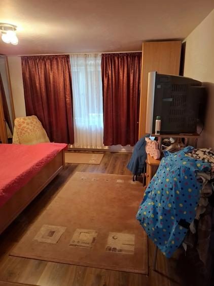Casă cu Teren 4600 Mp în Govândari