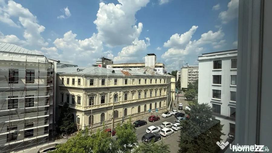 Apartament cu 2 camere semidecomandat în Victoriei