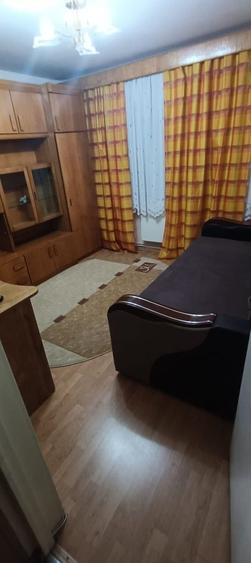 Apartament cu 2 camere decomandat în Vitrometan