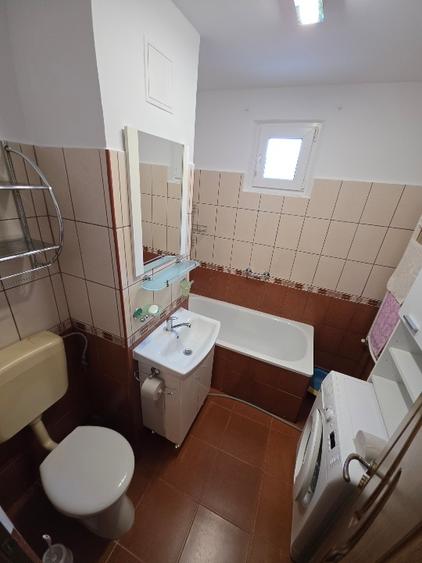 Apartament cu 2 camere decomandat în Astra
