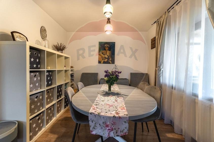 Casă individuală cu 4 camere cu Teren 589 Mp în Feldioara