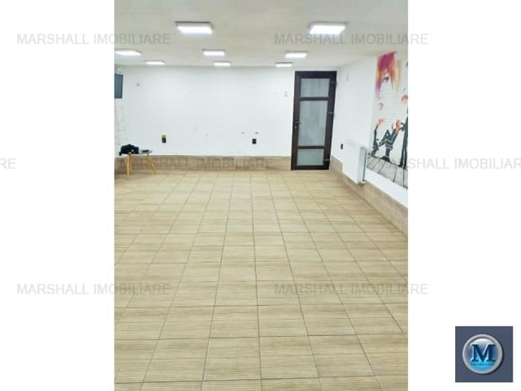 Casă cu 8 camere cu Canalizare în Ultracentral