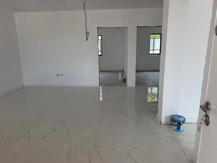 Casă cu 2 camere cu Teren 339 Mp în Central