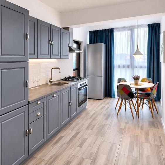 Apartament cu 3 camere decomandat în Universității