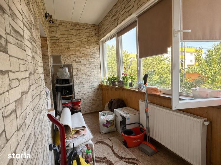Apartament cu 4 camere decomandat în Central