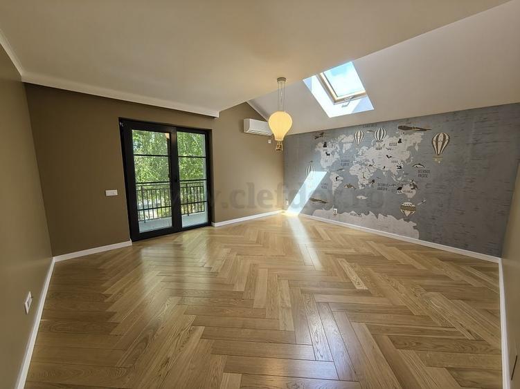 Casă individuală cu 5 camere cu Piscina în Iancu Nicolae