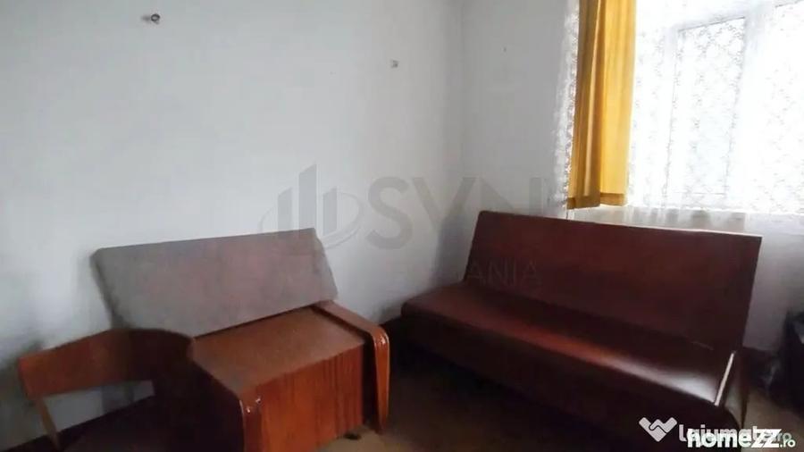 Apartament cu 5 camere decomandat în Unirii