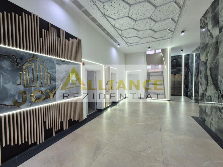 Apartament cu 2 camere decomandat, mobilat în Sud