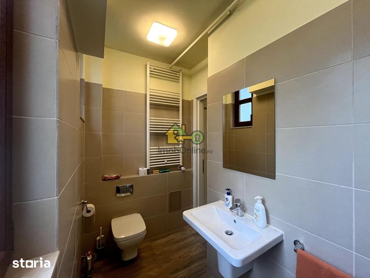 Apartament cu 2 camere semidecomandat în Badea Cârțan
