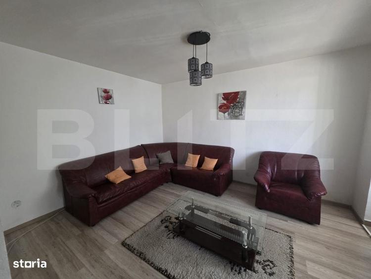 Apartament cu 3 camere decomandat în Piața Centrală