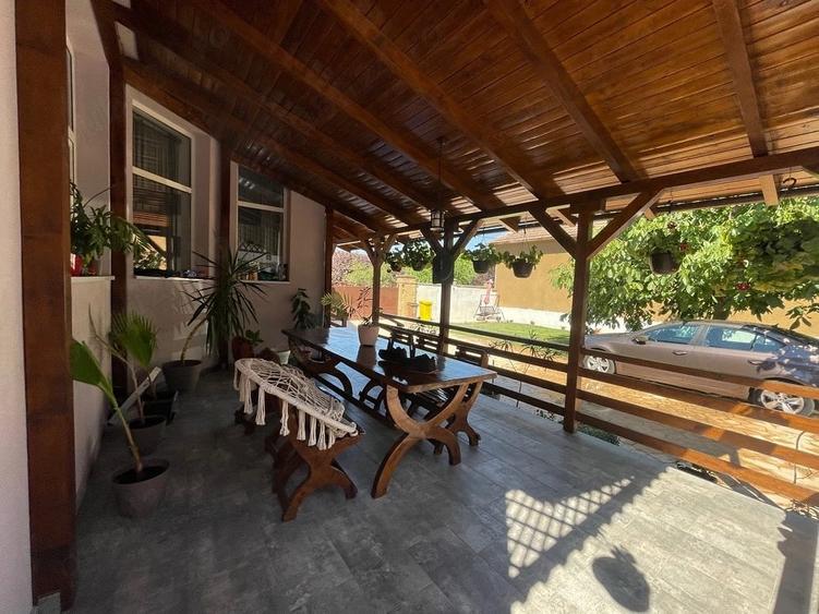 Casă cu 3 camere în Ultracentral