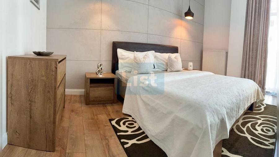 Apartament cu 2 camere semidecomandat, mobilat în Central