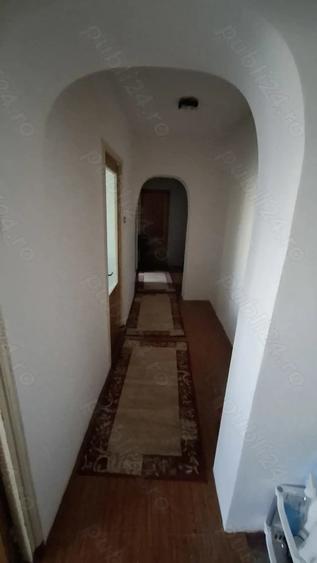 Apartament cu 4 camere decomandat în Gară
