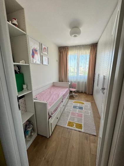 Apartament cu 3 camere decomandat, mobilat în Tineretului