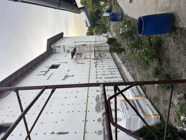Casă cu 4 camere cu Teren 780 Mp în Exterior Vest