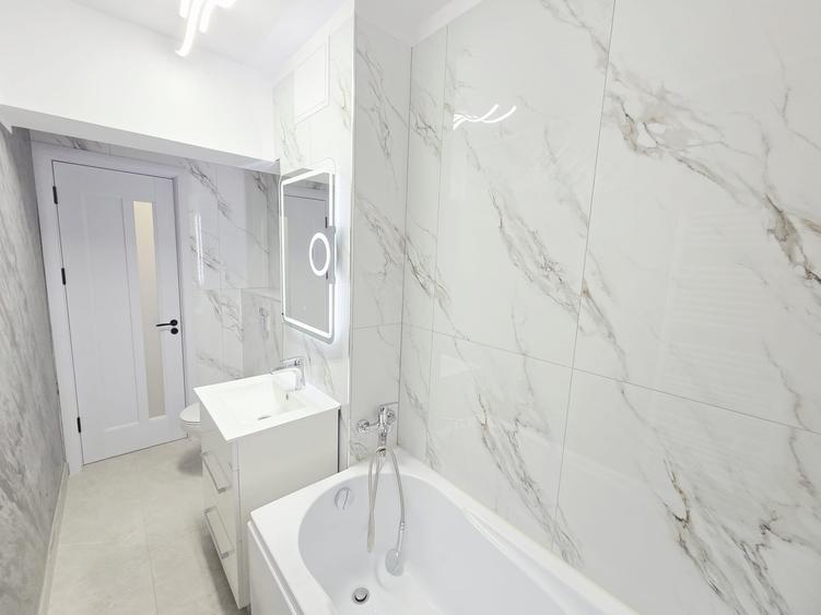 Apartament cu 2 camere decomandat în