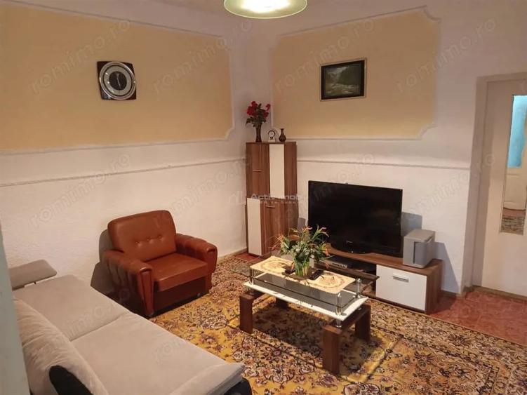 Casă cu Teren 1803 Mp în Anina