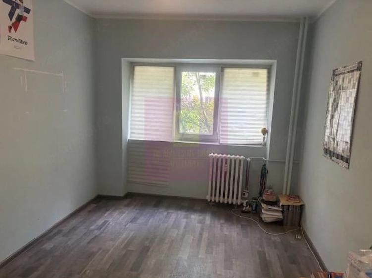 Apartament cu 3 camere decomandat în Pantelimon