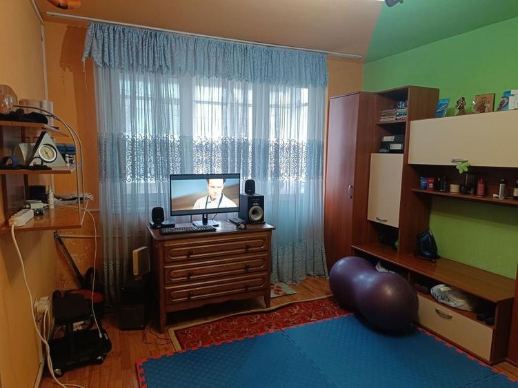 Vand apartament 2 camere - 2