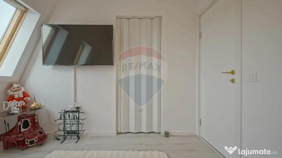 Casă cu 4 camere cu Teren 256 Mp în Tărlungeni