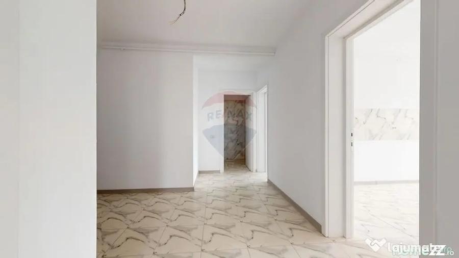 Apartament cu 3 camere decomandat în Sânpetru